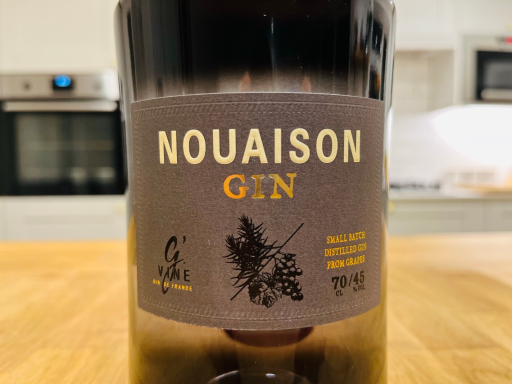 The Gin; Dates… Gin First Nouaison – Shelf